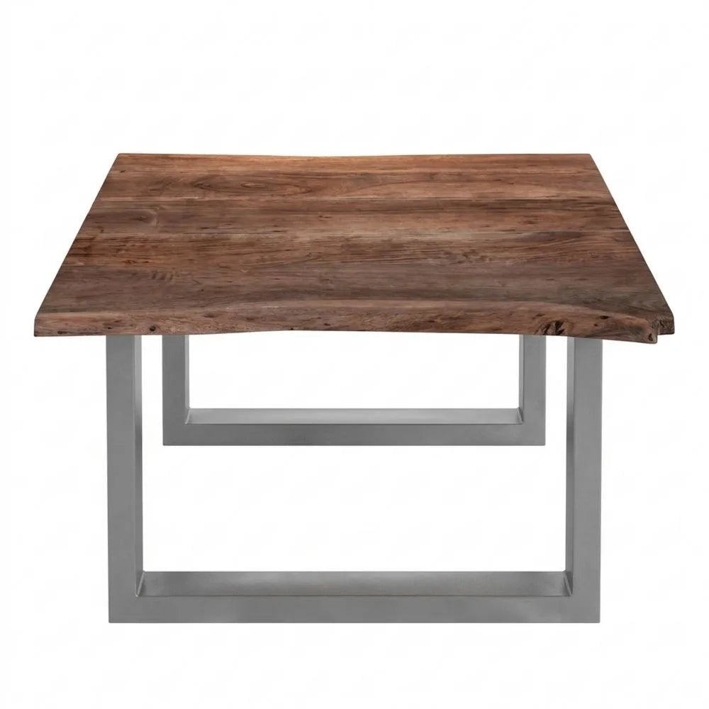 Quadratischer Couchtisch aus Akazienholz mit Baumkante